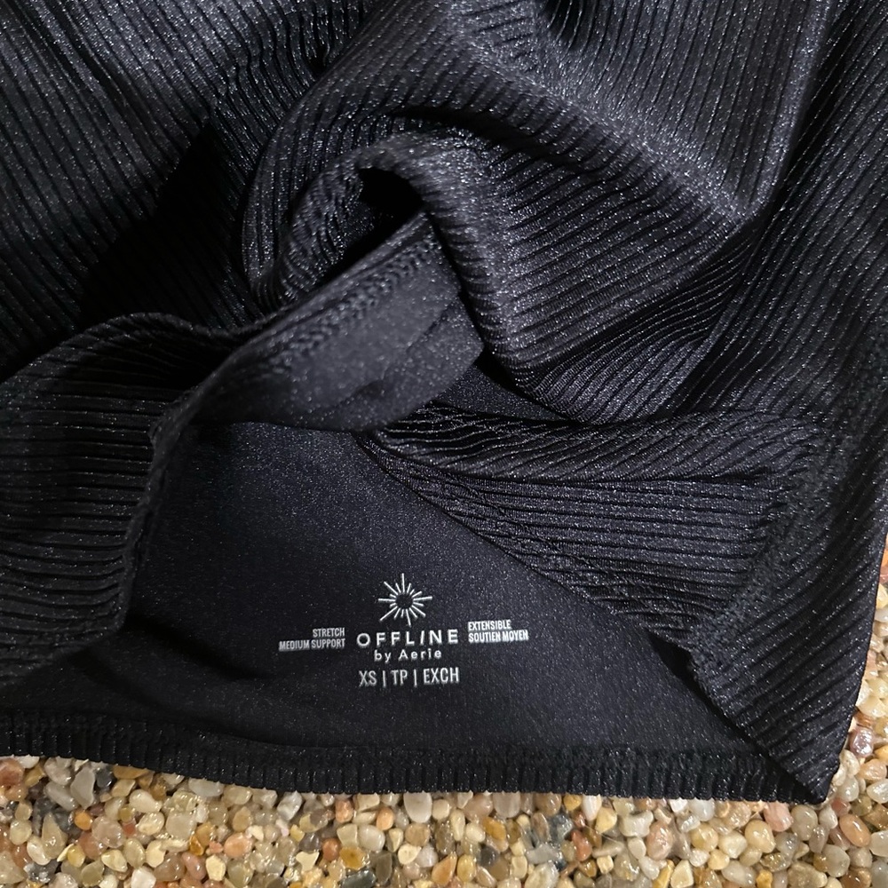 AERIE OFFLINE Ribbed Shine Twist Front Sports Bra - Picture 5 of 6